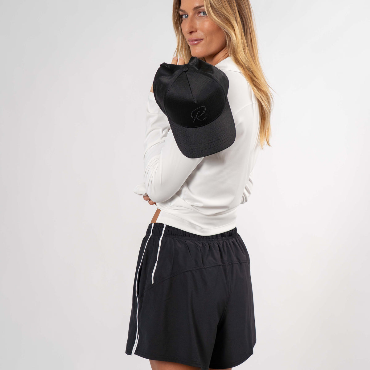 Ash Barty Player 4" Short - Black / White